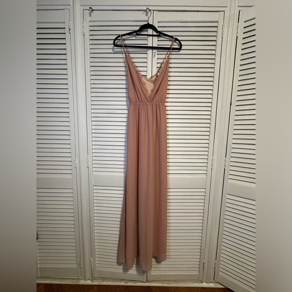 061 NWT ABEGAYLE PLUNGING MAXI DRESS IN ROSE - Picture 4 of 9